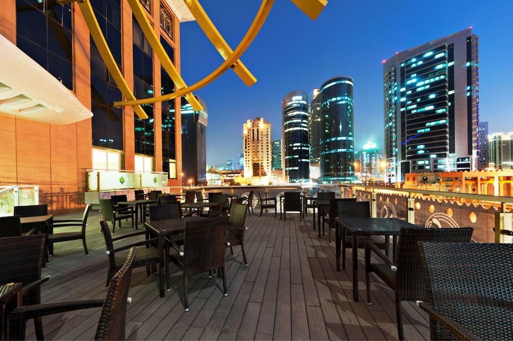 Magnum Hotel&Suites West Bay Doha Exterior foto