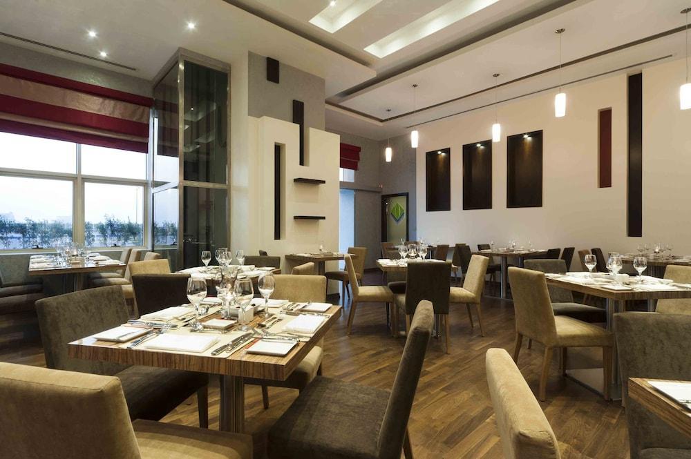 Magnum Hotel&Suites West Bay Doha Exterior foto