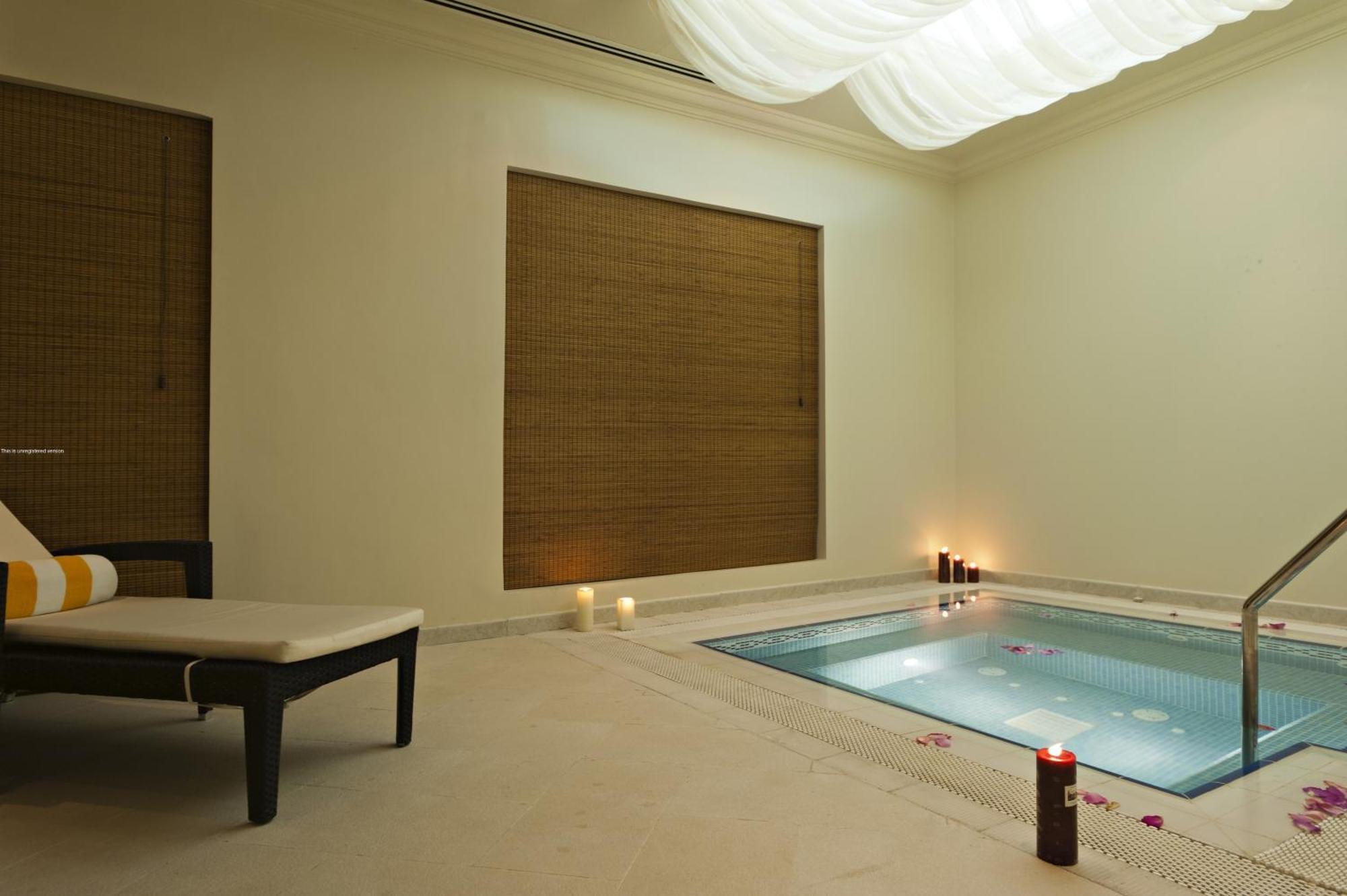 Magnum Hotel&Suites West Bay Doha Einrichtungen foto